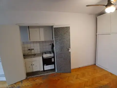 Monoambiente en venta en Caballito balcón francés