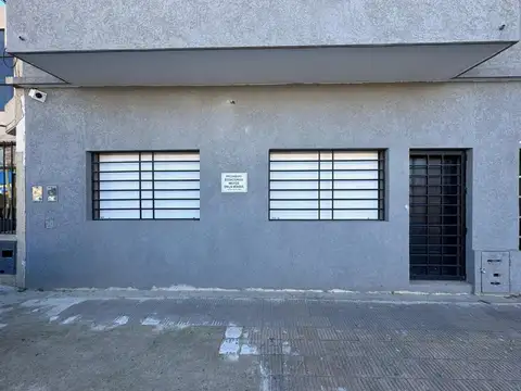 PH AL FRENTE 2 AMBIENTES VENTA LLAVALLOL ESTRENAR