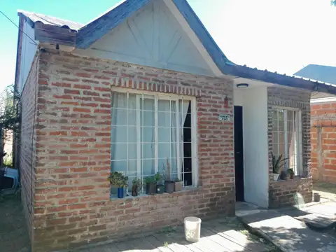 OPORTUNIDAD... CASA EN VENTA EN EXCELENTE UBICACIÓN, PILAR