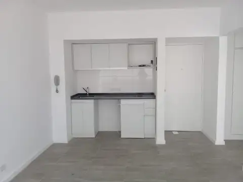 Oficina 2 ambientes con 1 baño