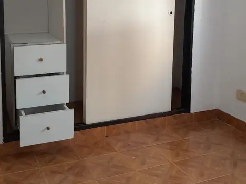 Departamento tipo casa 3 ambientes en alquiler en Mataderos
