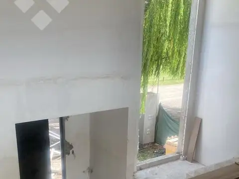 Venta Casa Nivel Gerencial Barrio Santa Angela III, Centenario, Neuquen