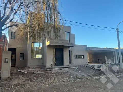Casa en Venta en Centenario, Confluencia