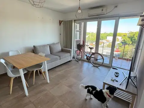 LUMINOSO 2 AMBIENTES CON BALCON