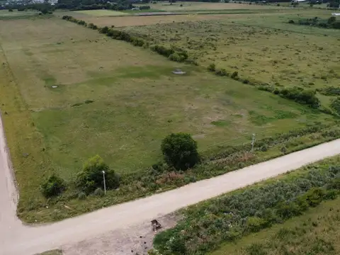 Juan Arroquigaray y Av. El Arriero