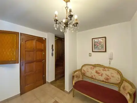 CASA - 4 AMBIENTES - MERLO