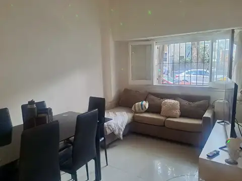 Bogotá 300, Piso PB