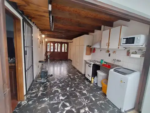 Casa en Venta en Malvinas Argentinas, USD 132.000