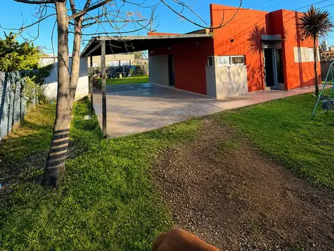 Casa en venta Ana Gurmendi  al 500 - Funes City