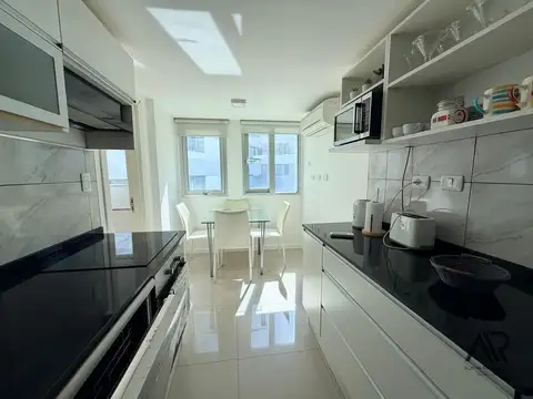 Departamento en Alquiler en Punta del Este, $ 2.400