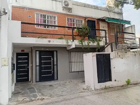 PH EN VENTA DE UN DORMI Y BALCON EN PRIMER PISO