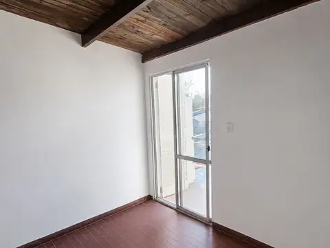 Depto Tipo Casa en Venta de 1 dormitorio