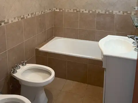 Burela 3100, Piso pb