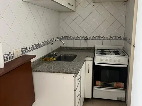Depto Tipo Casa en Alquiler de 2 ambientes