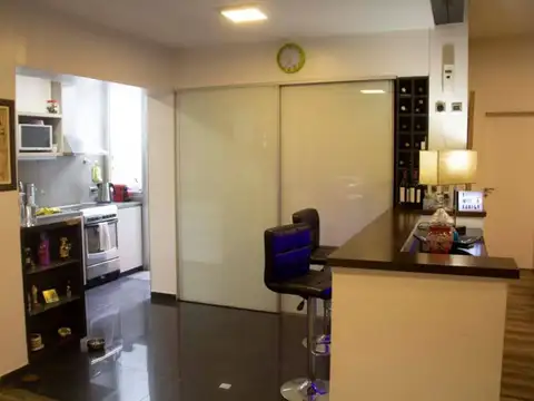 ALQUILER CASA 4 AMBIENTES CON PATIO Y TERRAZA