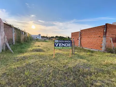 Terreno en venta calle Palavecino casi Juan B. Molinari