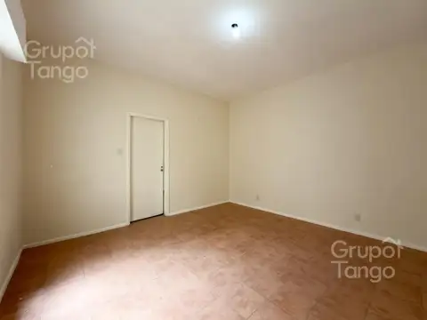 Venta Departamento Dos Ambientes Boedo Planta Baja Patio Apto Credito
