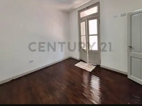Depto Tipo Casa en Venta de 1 dormitorio