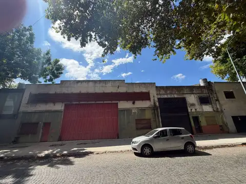 GALPON EN ALQUILER LINIERS 