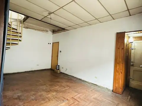 Depto Tipo Casa en Venta en Adrogue, USD 74.000