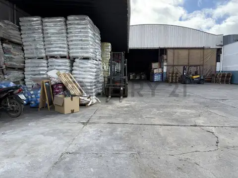 Galpon en Venta 30  mts Frente