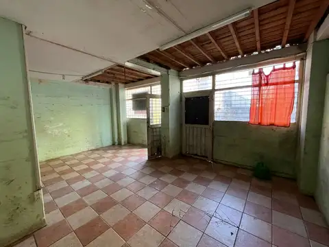 Local en Alquiler Via Púb.