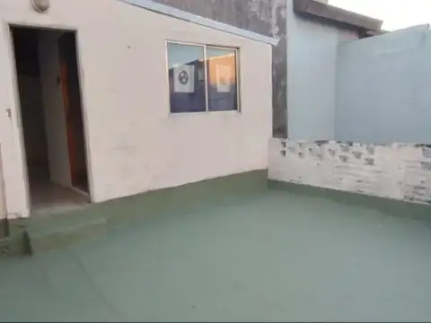 CASA 6 AMBIENTES EN SAN ANDRES