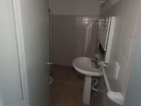Departamento en Alquiler en Republica De La Sexta, $ 290.000