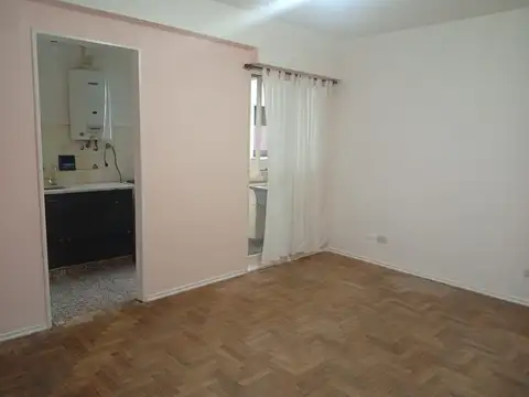 2 Ambientes en excelente ubicación. Apto profesional.