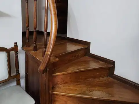 Depto Tipo Casa en Venta con 1 cocheras