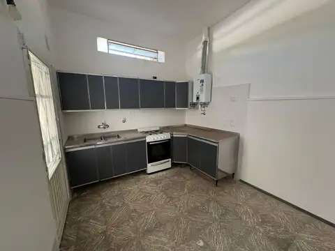 Casa en Alquiler con 1 cochera