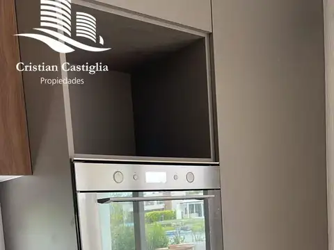 Casa 7 ambientes con 5 baños