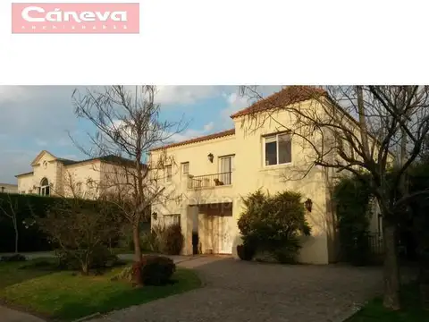 Casa en Alquiler de 3 dormitorios