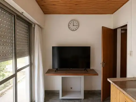 Casa 5 ambientes con 1 baño