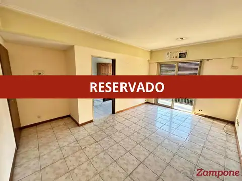 Departamento de 2 amb con balcón en San Telmo