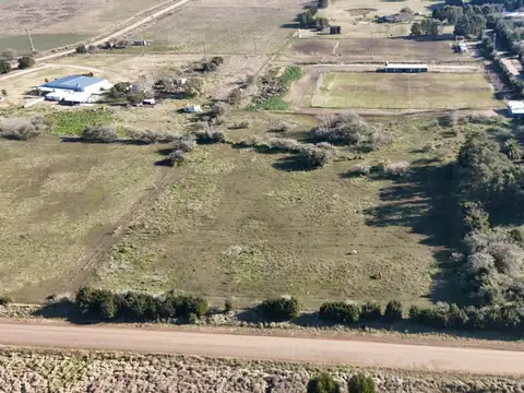 Campo en Venta con Alambrado