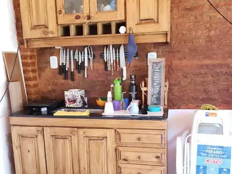 Casa 3 ambientes con 1 baño