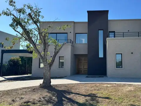Casa en Venta o alquiler sobre Lote Interno en Molino Norte - Harás Santa María