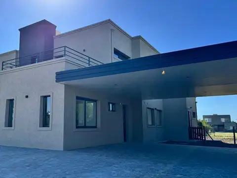 Casa en Alquiler al Norte