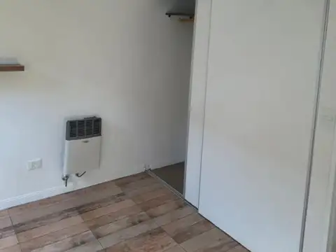 Departamento en Alquiler en Aparts del Pinazo, USD 735