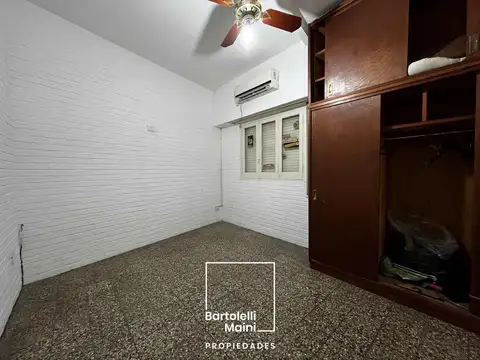 Casa en Alquiler con 1 cochera
