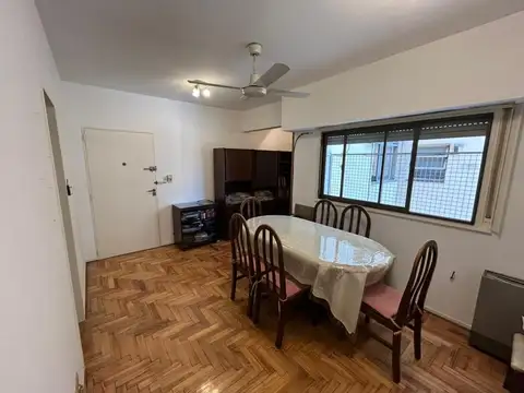 Departamento de 3 ambientes en Flores