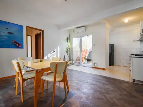 Depto Tipo Casa 3 ambientes con 2 baños