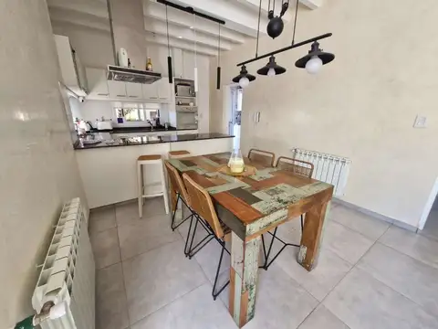 Casa en Alquiler en Maipu, USD 1.200