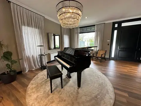 Casa en Venta en Los Troncos, USD 1.400.000