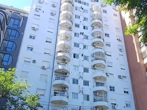Av. Avellaneda al 2100 Flores CABA