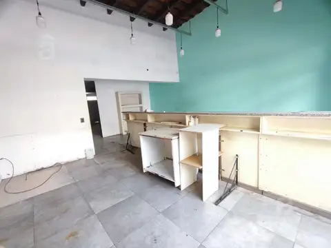 Amplio local zona céntrica!