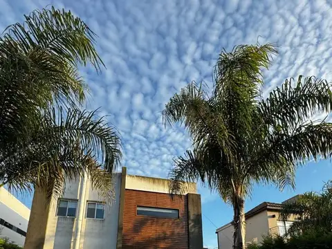 CASA 8 AMBIENTES EN ALTOS DE HUDSON II, BERAZATEGUI HUDSON