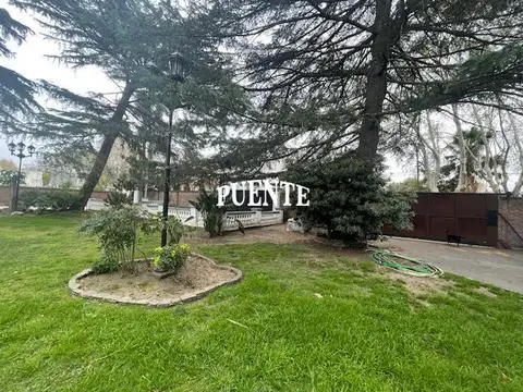 Casa 7 ambientes con 5 baños