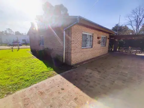 QUINTA LUJAN PILETA PARQUE QUINCHO PARRIILA CASA